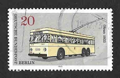 9N338 - Autobús