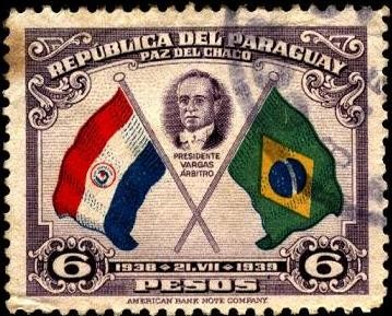 Paz del Chaco. Presidente Vargas árbitro. Banderas de Paraguay y Brasil.