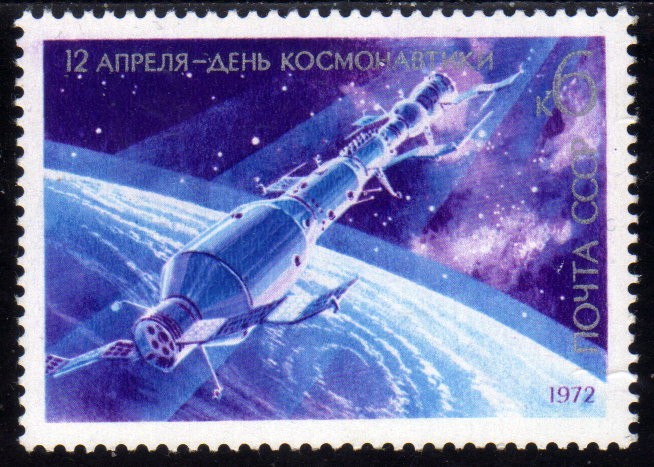 Dia de la Cosmonautica sovietica: Estacion Salyut y Soyuz