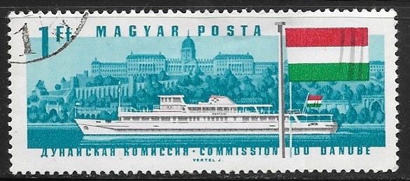 Diesel Ship Hunyadi, Buda Castle, Hungarian Flag