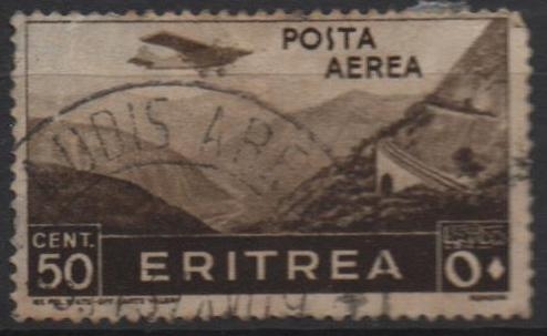Aviones sobre montañas Pass