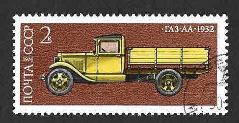4216 - Industria Automovilística Soviética
