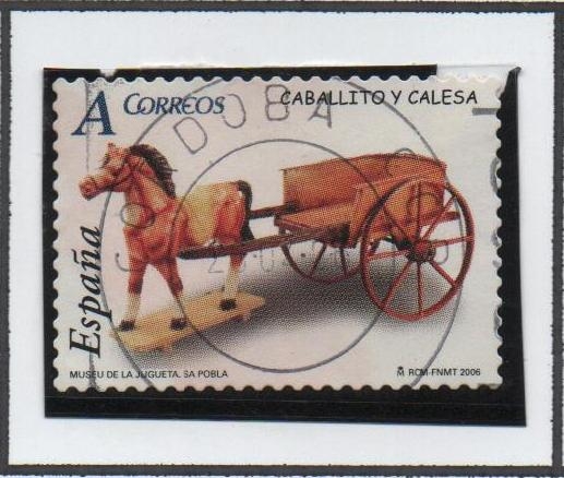 Juguetes:  Caballito cartón