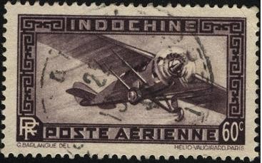 Indochina, colonia francesa de Asia. Aeroplano monomotor. Correo Aéreo.