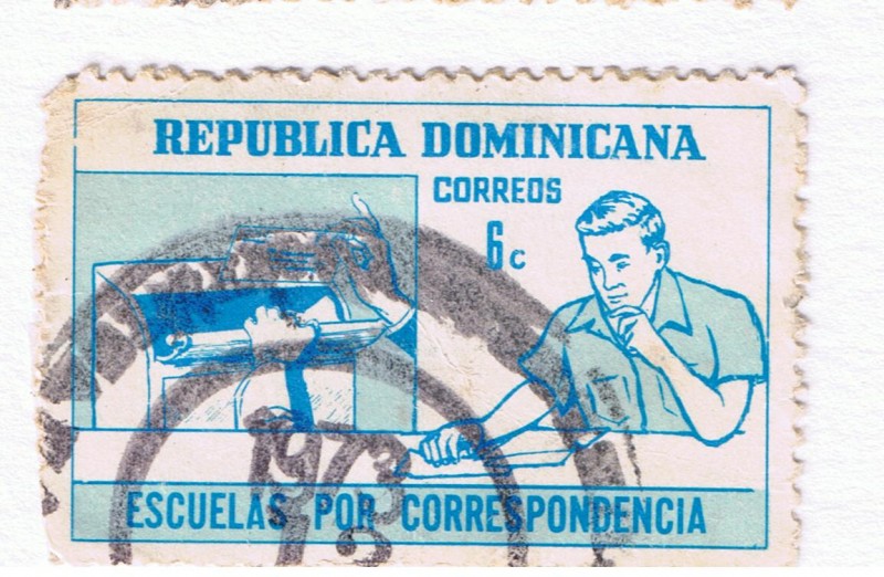 Escuela por correspondencia