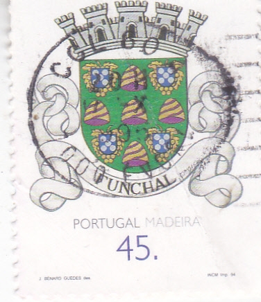 ESCUDO  DE FUNCHAL