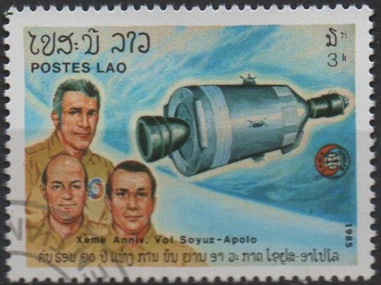 Vuelo d' Apolo-Soyuz, 10 Anv.