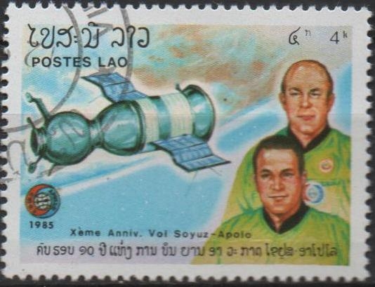 Vuelo d' Apolo-Soyuz, 10 Anv.