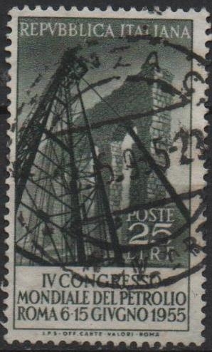 torre d' Petróleo y Acueducto