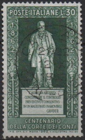 Centenario d' l' orden d' Tribunal d' Cuentas, Monumento a Cavour