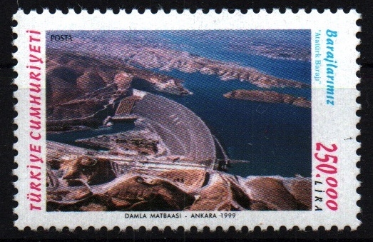 Presa hidroeléctrica- Atatürk