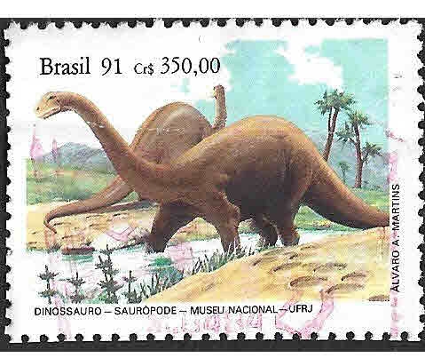 2319 - Dinosaurio saurópodo