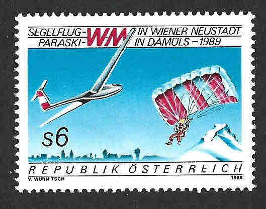 1450 - Campeonatos del Mundo de Parapente y de Aviación a Reacción