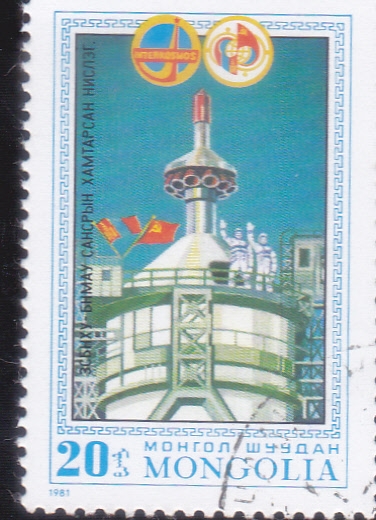 Cosmonautas entrando en la cápsula Soyuz