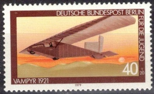  Pro juventud. (Avi�n planeador vampiro,1921).