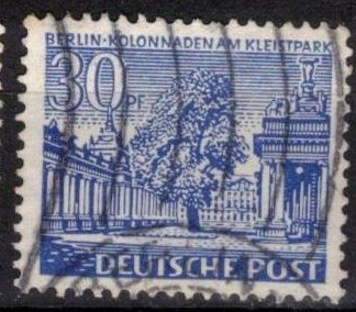 Edificios en Berl�n - Columnata en Kleistpark, Sch�neberg.