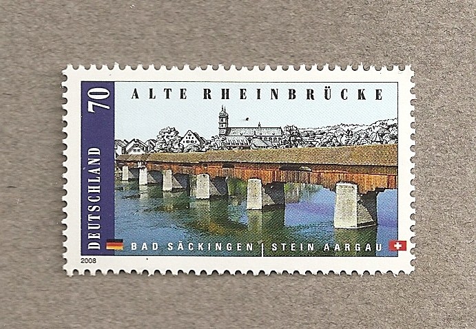 Viejo puente sobre el Rhin