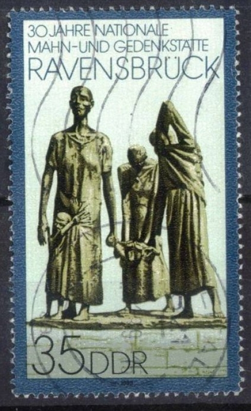 Monumento a las v�ctimas del fascismo. Ravensbr�ck.