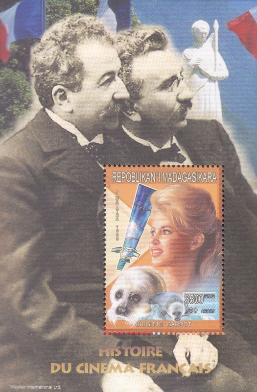 HISTORIA DEL CINE FRANCES- BRIGITTE BARDOT