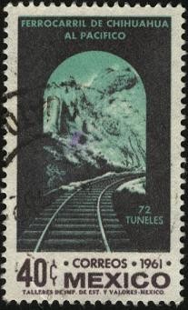 Ferrocarril de CHIHUAHUA al Pacífico. 72 túneles.