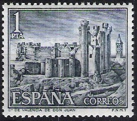 1977 Castillos de españa. Valencia de Don Juan( Leon