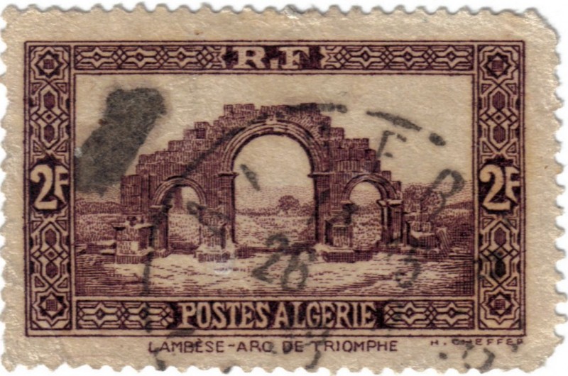 Arco de triunfo lambese