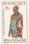 Stamps Rwanda -  TRAJES TÍPICOS AFRICANOS
