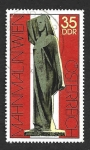 Stamps Germany -  1689 - Monumento en Viena (DDR)