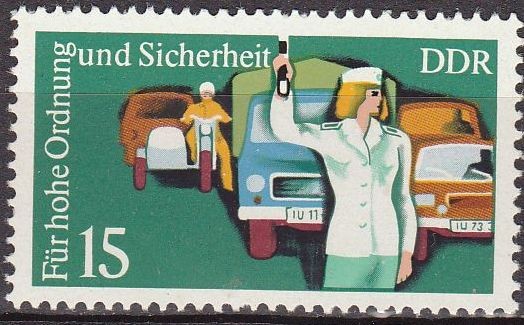 Alemania DDR 1975 Scott 1679 Sello Nuevo Policia de Trafico Mujer Policia 15pf Allemagne Duitsland