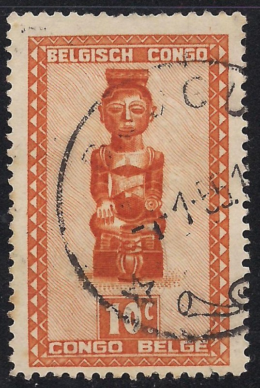 Tallas y máscaras de la tribu de BALUBA.