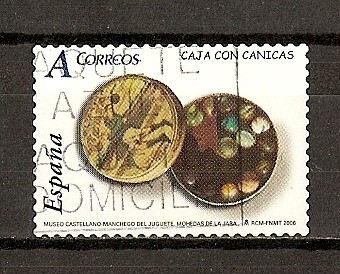 Juguetes / Caja con canicas