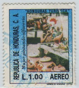Mujer Pintando Alfarería