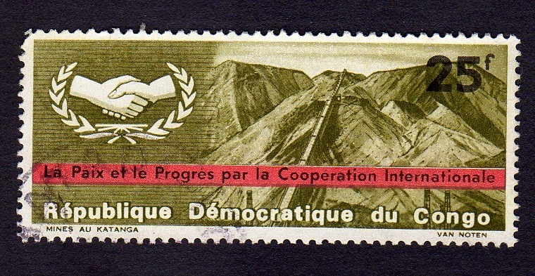 LA PAIX ET LÉ PROGRÉS PAR LA COOPERATION INTERNATIONALE