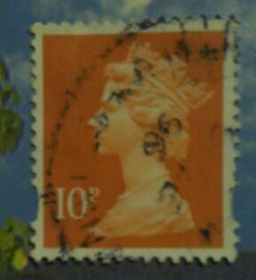 sello postal gran bretaña Queen Elizabeth 1976 naranja