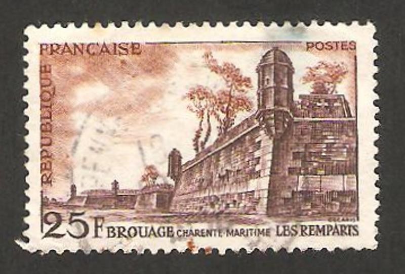 1042 - Murallas de Brouage en Aunis