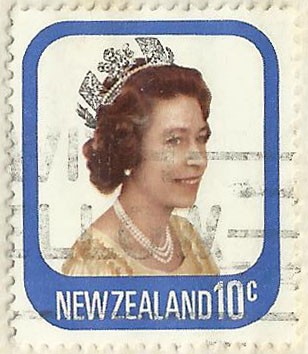 REINA ELIZABETH II
