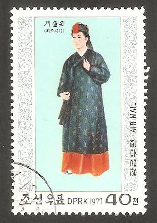 2 - Traje regional