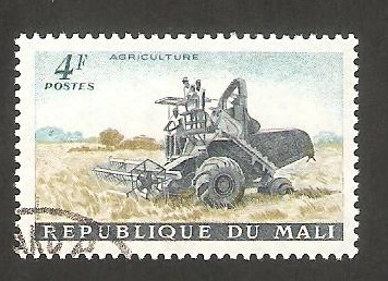 20 - Máquina trilladora