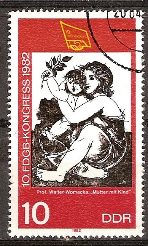 2347 - Madre con su hijo, de Walter Womacka