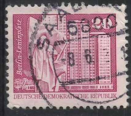 DDR SCOTT_2074.01 PLAZA DE LENIN. BERLIN