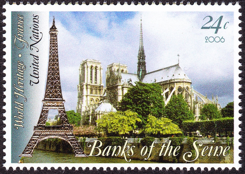 FRANCIA - París, orillas del Sena