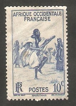 24 - Danza de los fusiles, en Trarza