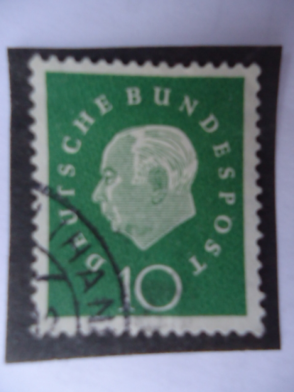 Theodor  (1884-1963)