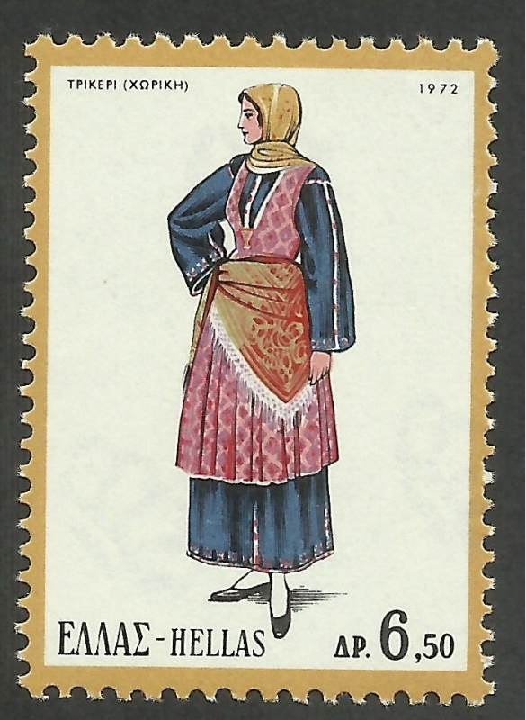 1079 . Traje típico de Trikeri