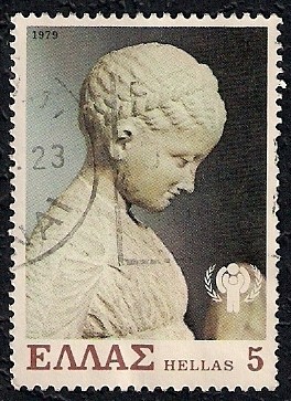 Estatua de una chica
