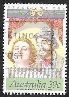 1118 - Gladys Moncrieff, cantante, y Roy Rene, actor de cine