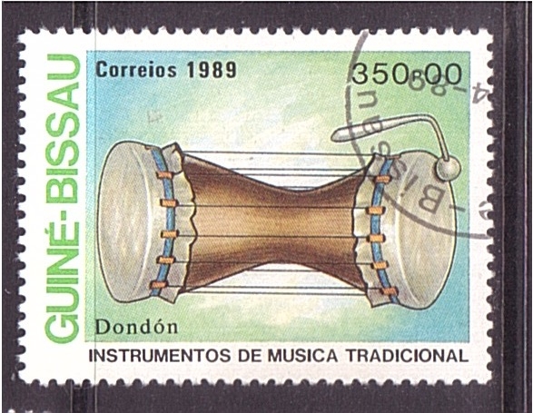 Intrum. folklóricos