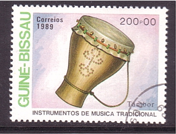 Intrum. folklóricos