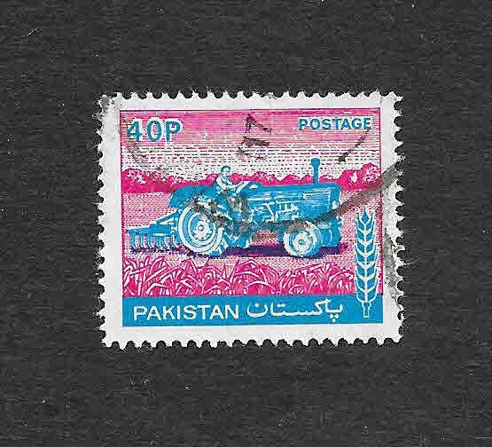 465 - Tractor