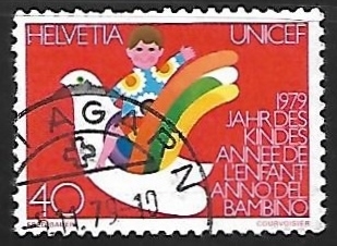 Niño con paloma de la paz